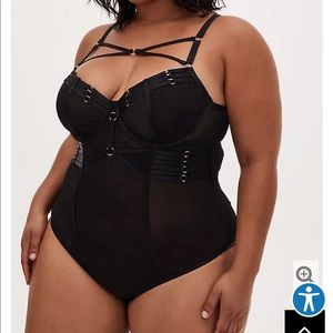Torrid NWT BLACK STRAPPY CUTOUT BACK BODYSUIT Sz 6